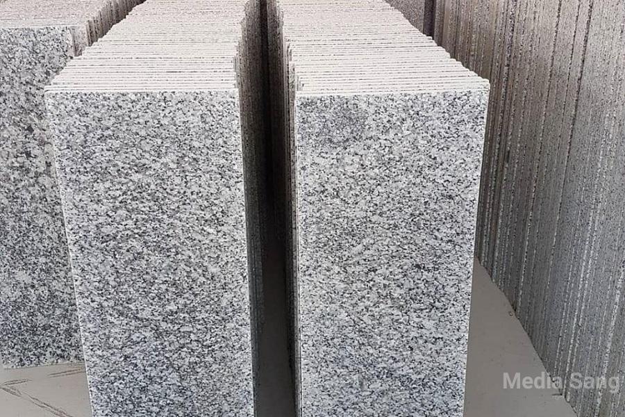 سنگ گرانیت | ویژگی های سنگ گرانیت و عواملی که بر قیمت آن تاثیر می گذارند - مدیا سنگ